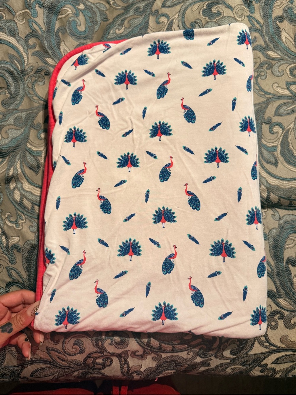 Bubble baby Kids White Blanket with Blue & Pink Peacock Print